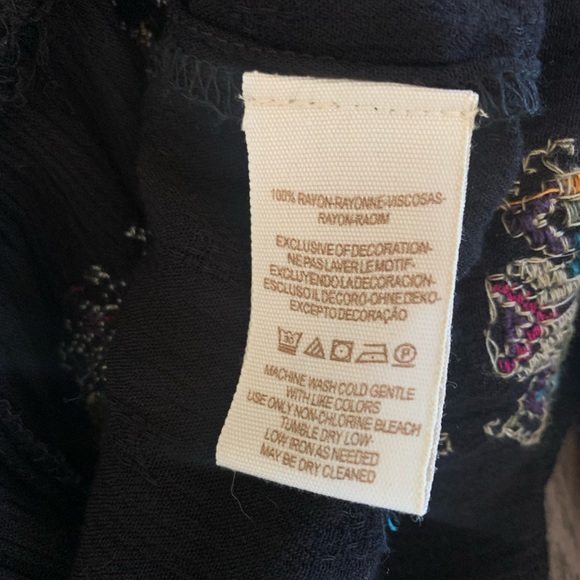 Embroidered Tunic - Picture 8 of 8